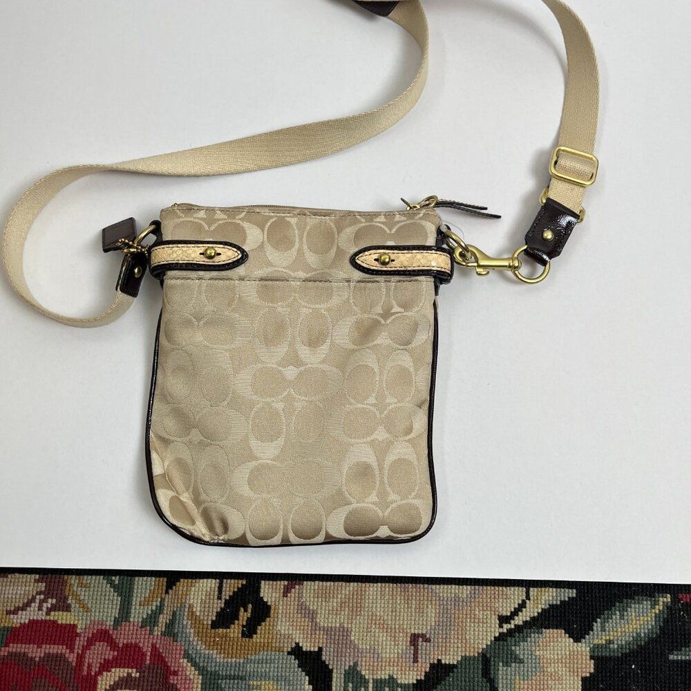 Authentic Coach Colette Signature Python Swingpack Purse - Picture 3 of 5